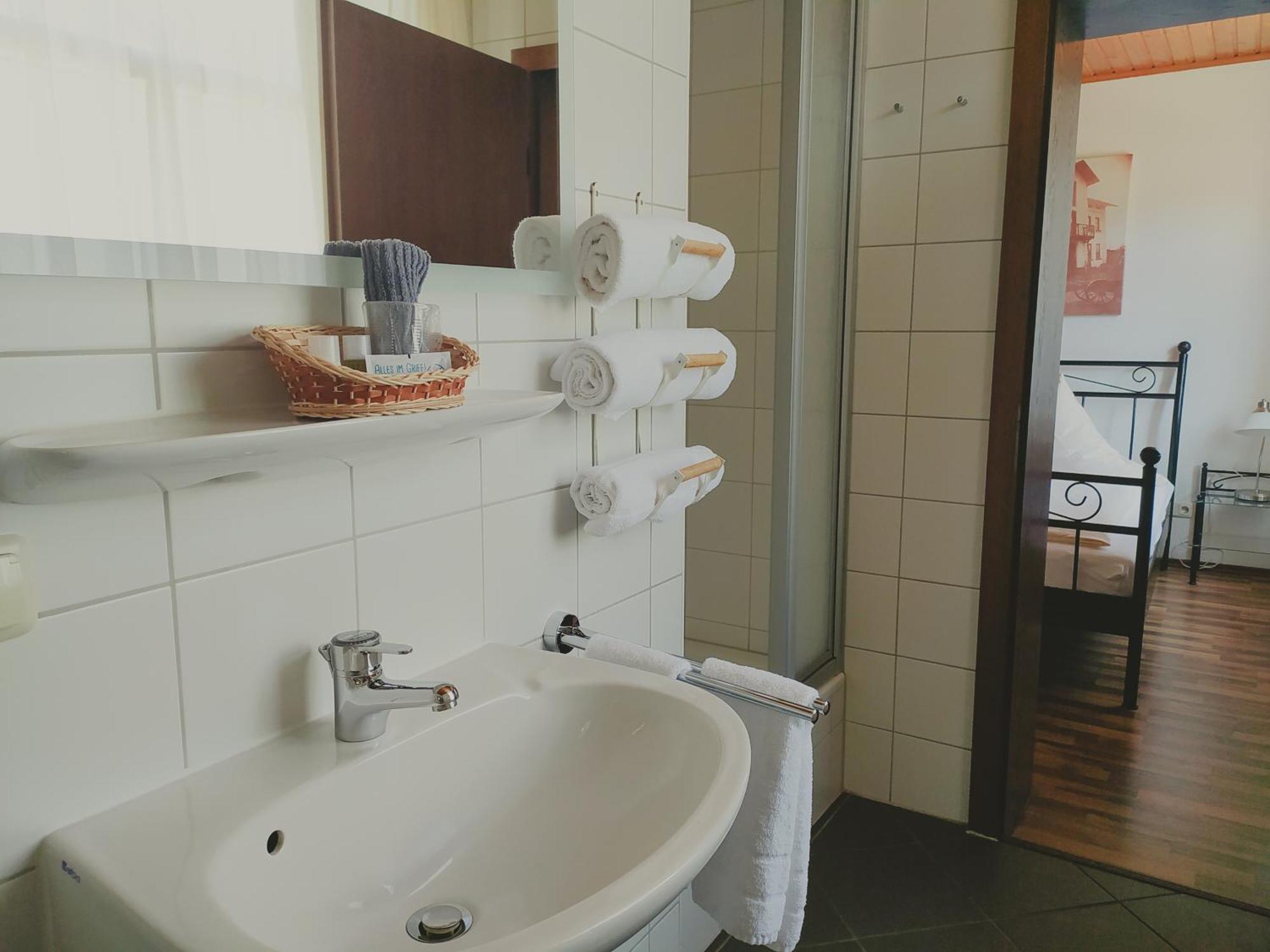Dorfschaenke Deggendorf Hotel & Apartmenthaus & Biergarten, E-Bike-Verleih Kostenlos Δωμάτιο φωτογραφία