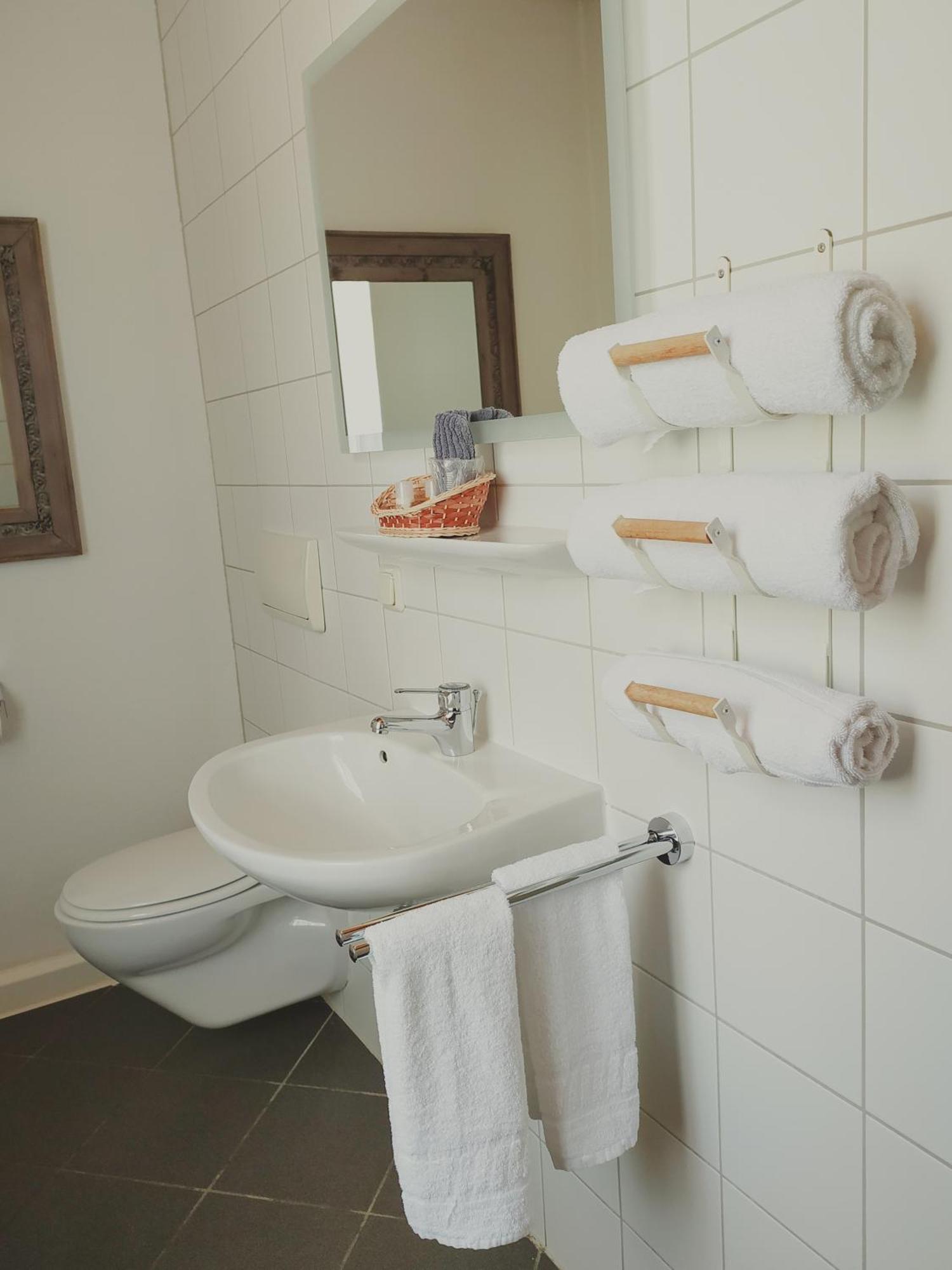 Dorfschaenke Deggendorf Hotel & Apartmenthaus & Biergarten, E-Bike-Verleih Kostenlos Δωμάτιο φωτογραφία