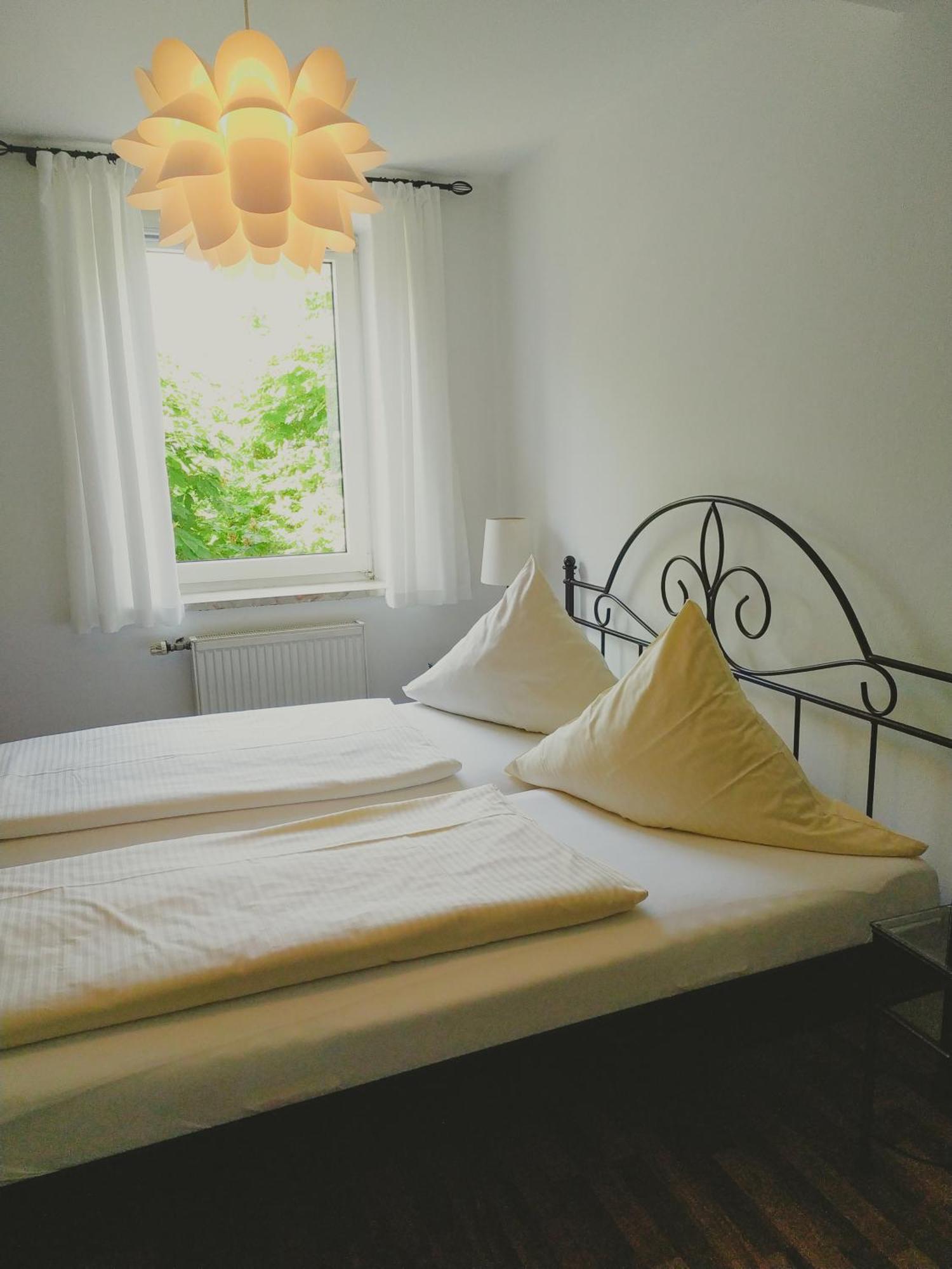Dorfschaenke Deggendorf Hotel & Apartmenthaus & Biergarten, E-Bike-Verleih Kostenlos Δωμάτιο φωτογραφία