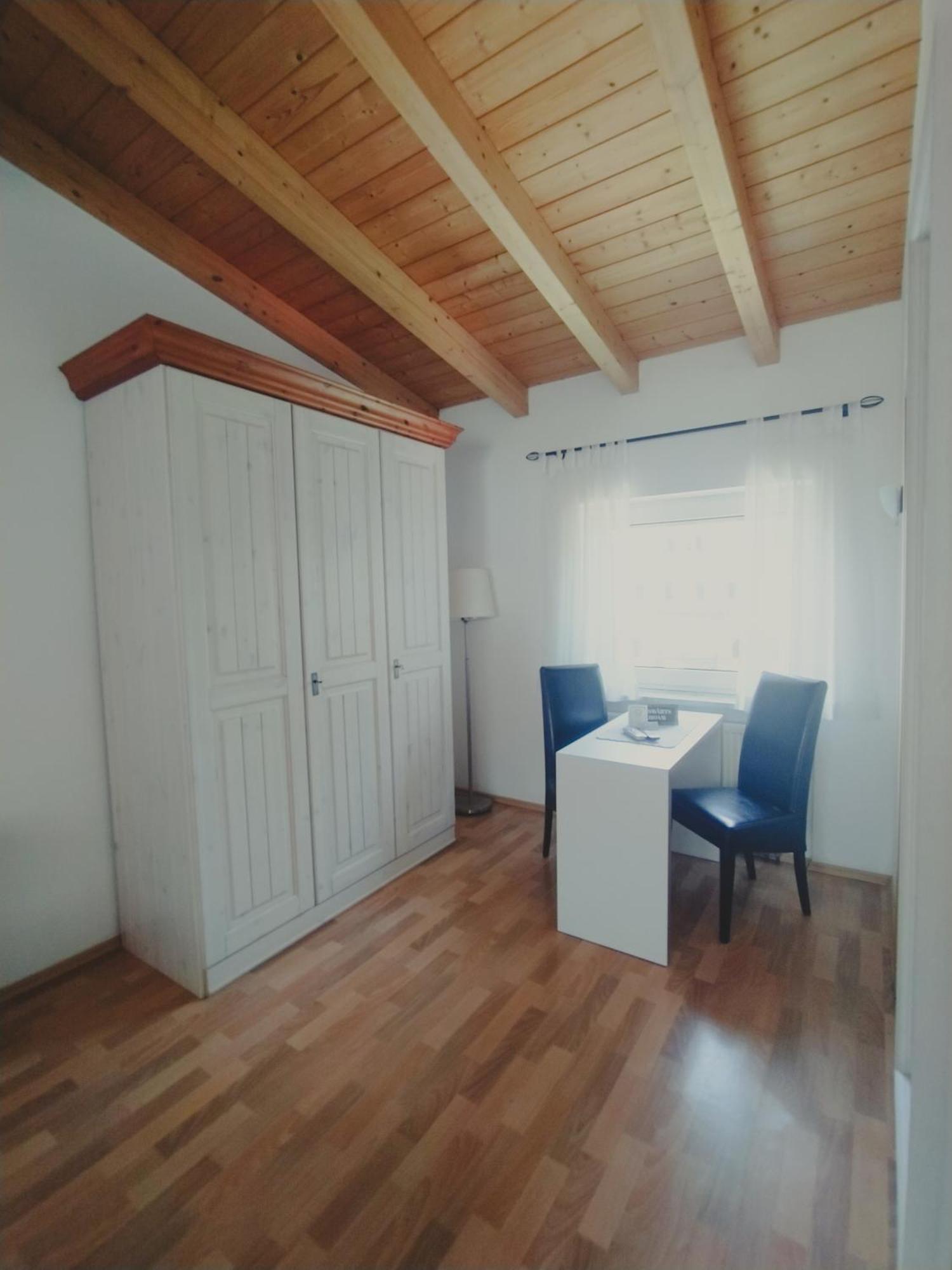 Dorfschaenke Deggendorf Hotel & Apartmenthaus & Biergarten, E-Bike-Verleih Kostenlos Δωμάτιο φωτογραφία