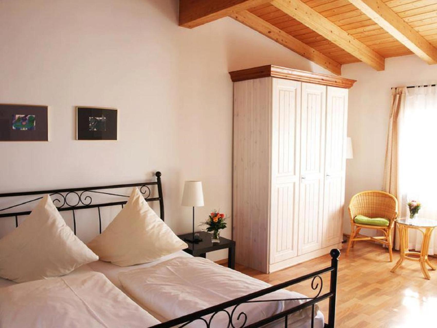 Dorfschaenke Deggendorf Hotel & Apartmenthaus & Biergarten, E-Bike-Verleih Kostenlos Δωμάτιο φωτογραφία